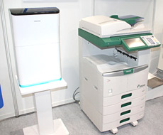 Toshiba работает над копировальным аппаратом, способным очищать заполненные листы бумаги