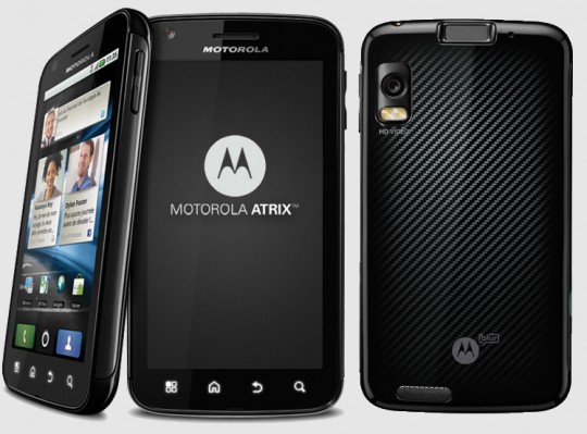 Продажи смартфона Motorola ATRIX 4G начнутся через месяц